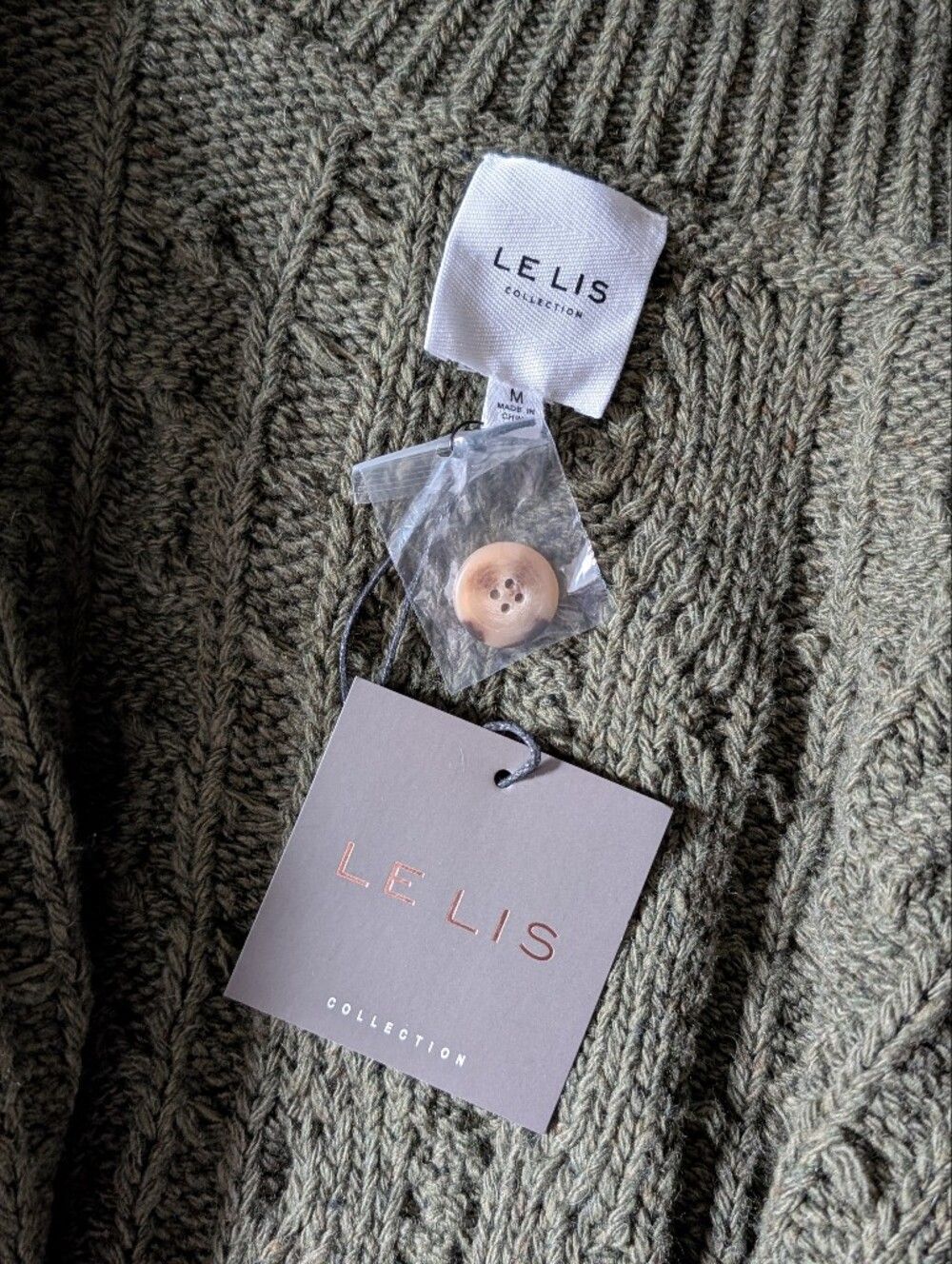 NWT Le Lis Collection Medium Olive Green Cable Knit Chunky Cardigan Sweater - Picture 4 of 5